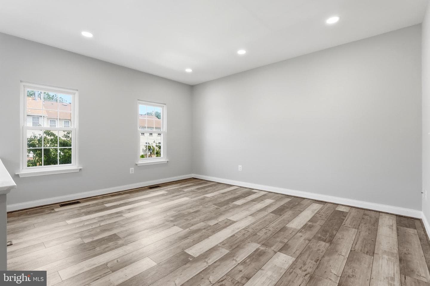 3126 Valentino Court photo 6