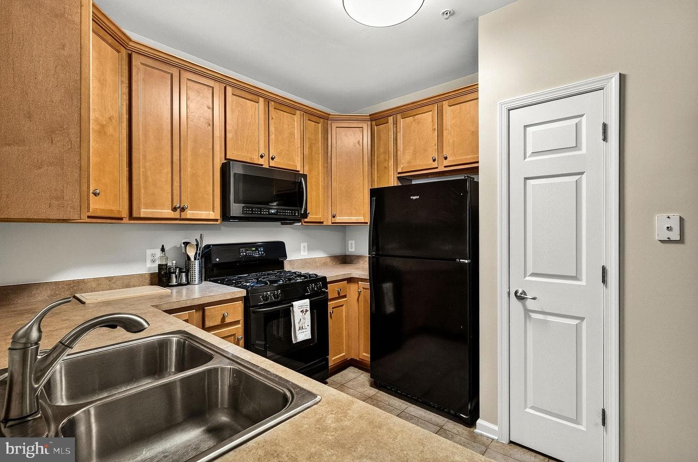 3830 Lightfoot Street #325 photo 12