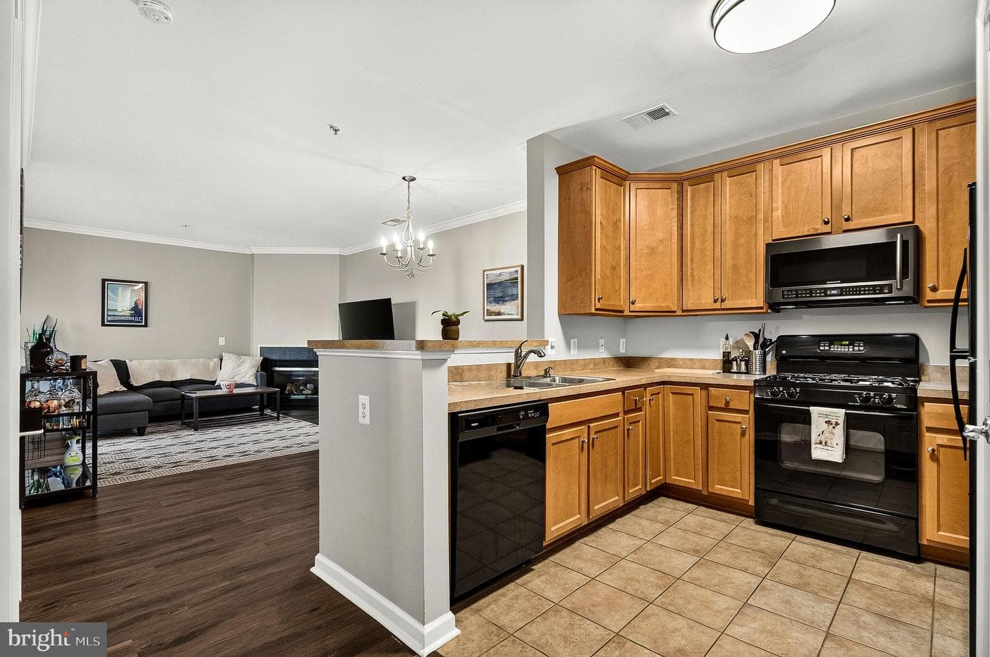 3830 Lightfoot Street #325 photo 9
