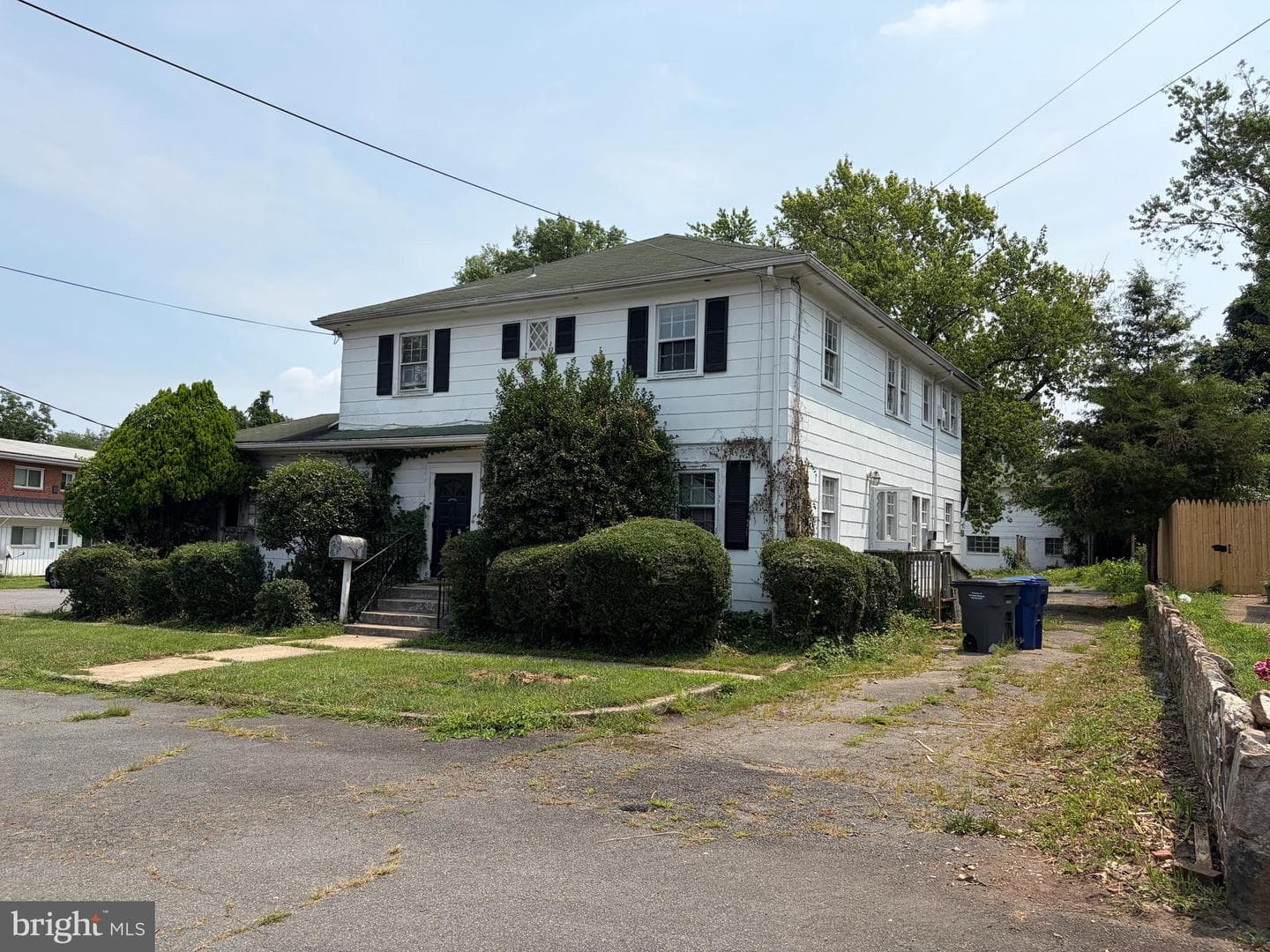 2767 Annandale Road photo 1