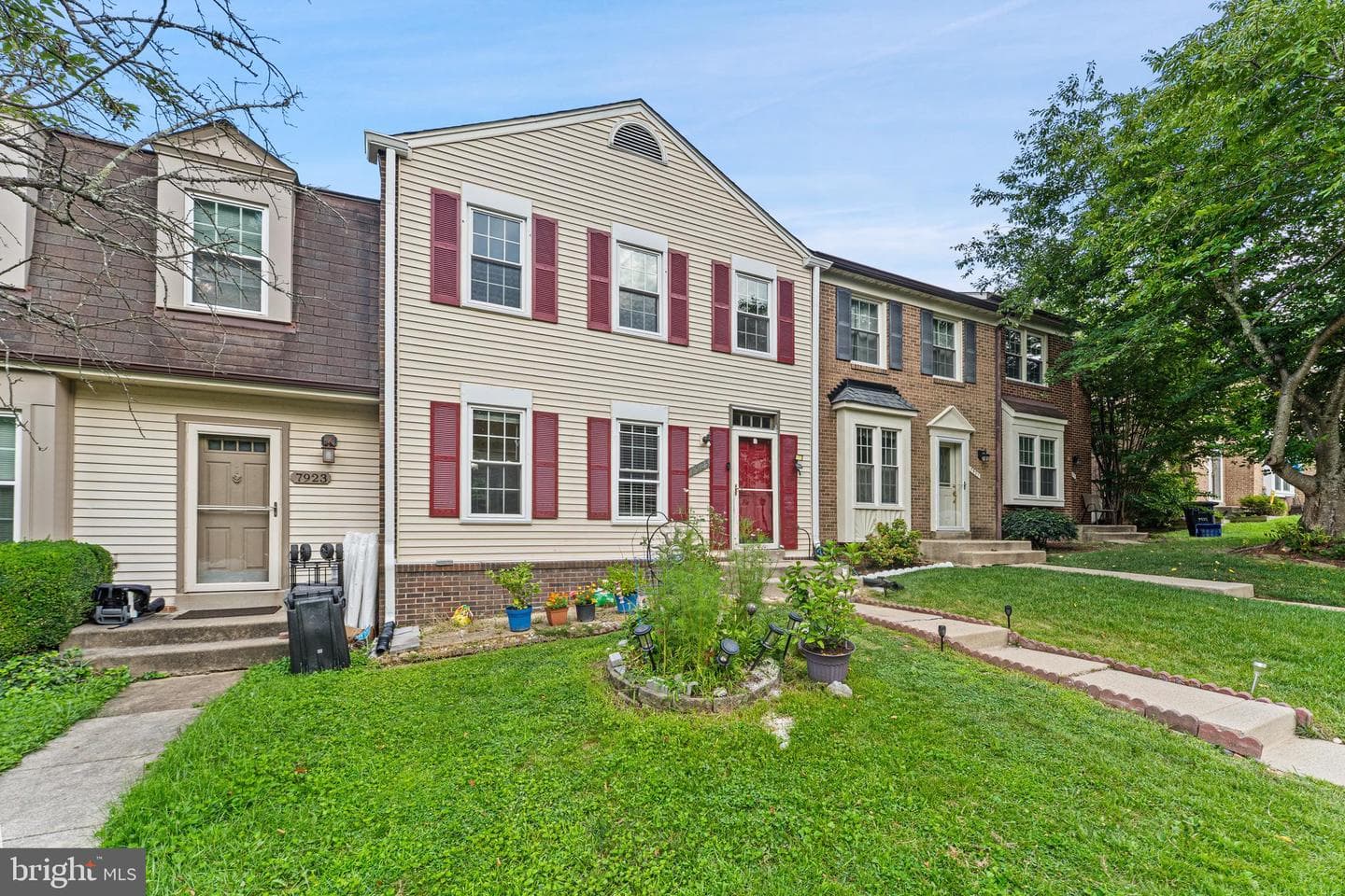 7925 Pebble Brook Court photo 3
