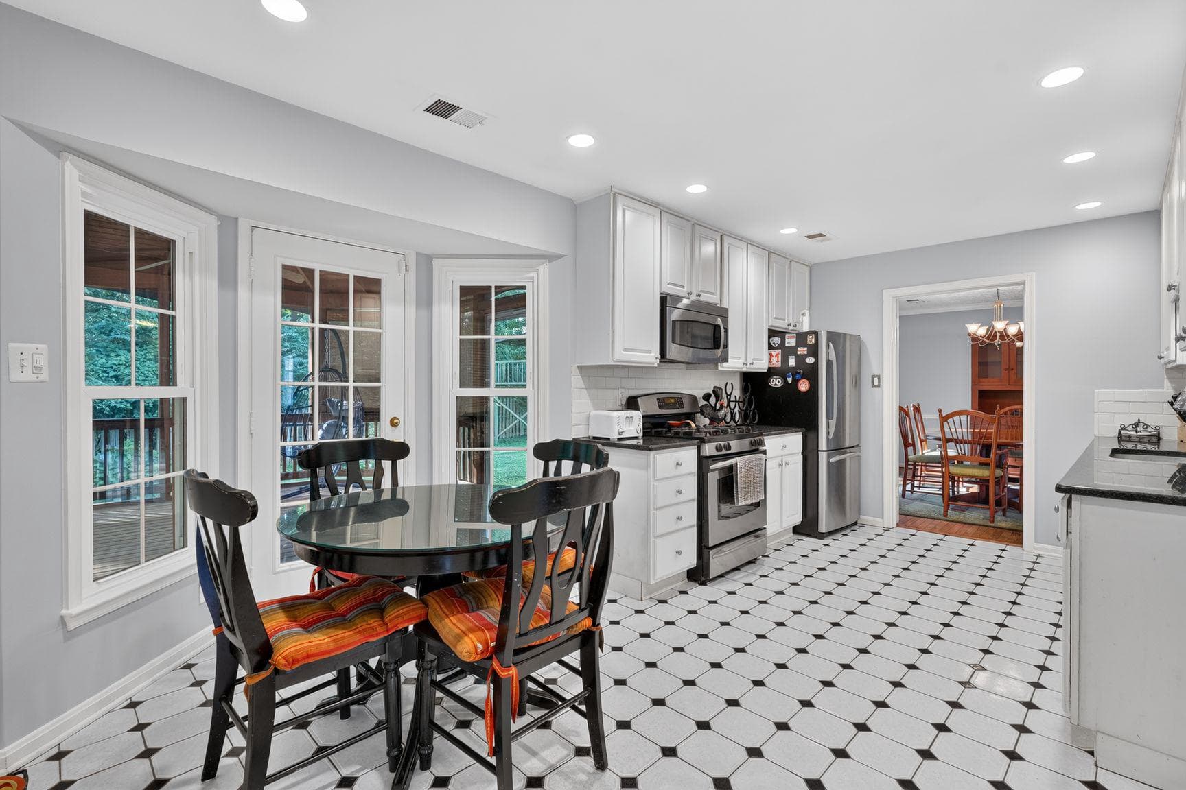 8000 Woodcroft Court photo 9