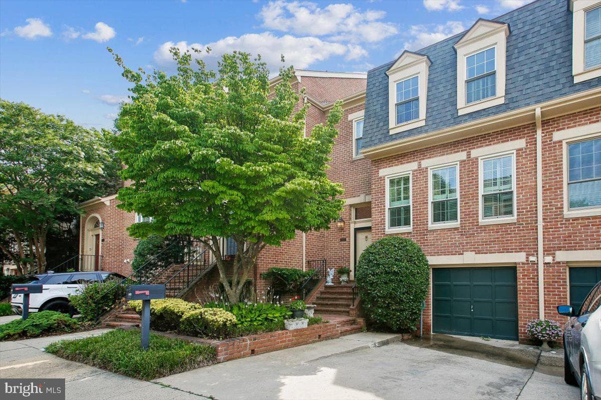 1403 McLean Mews Court