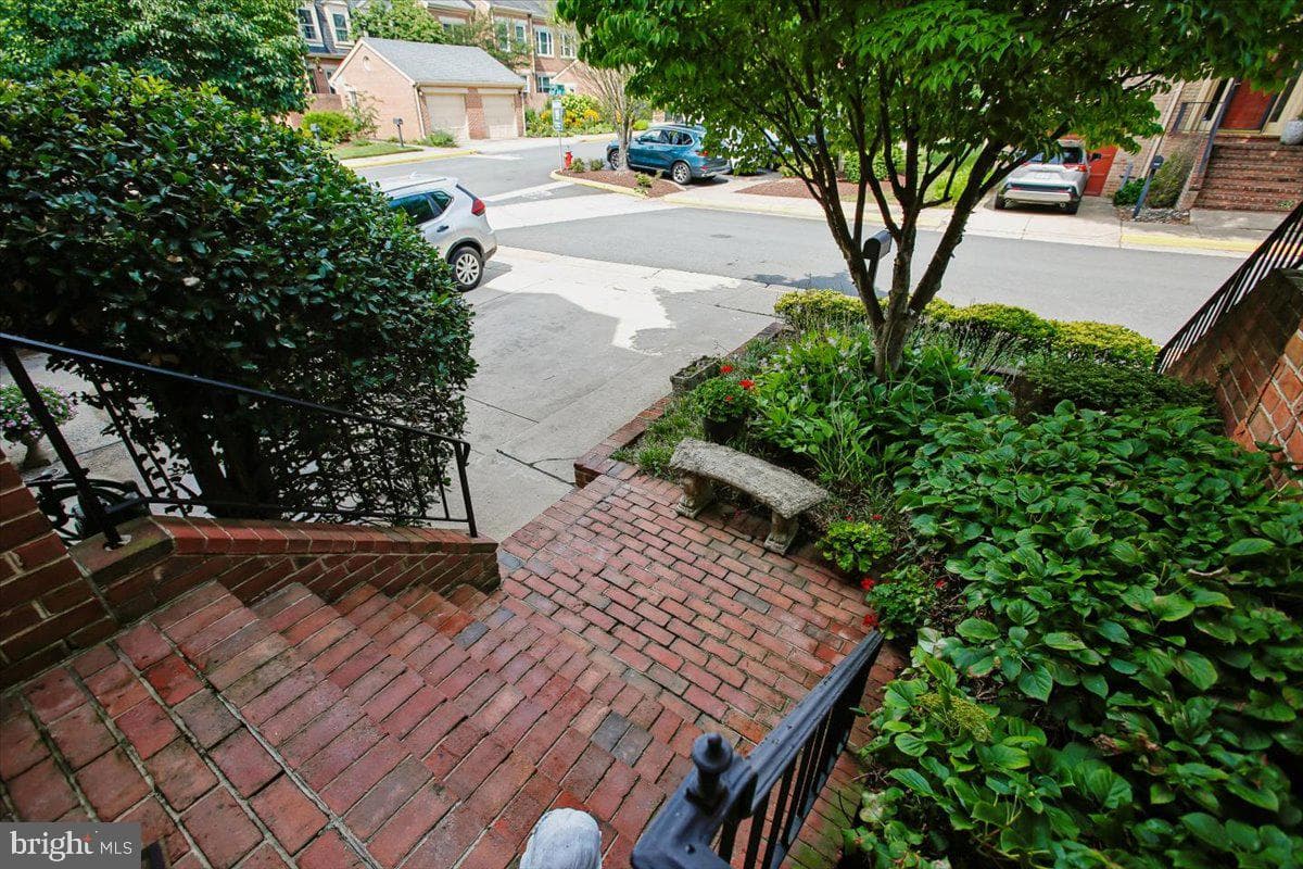 1403 McLean Mews Court photo 6