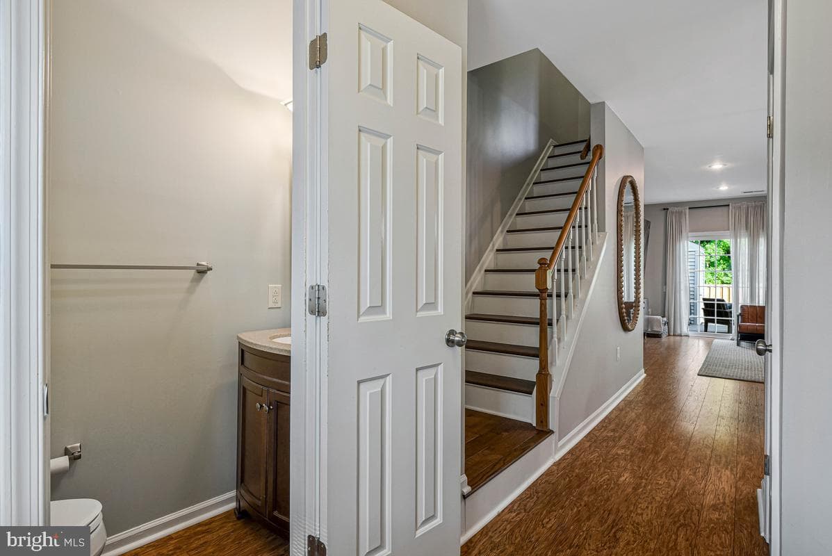 7108 Westfield Court photo 5