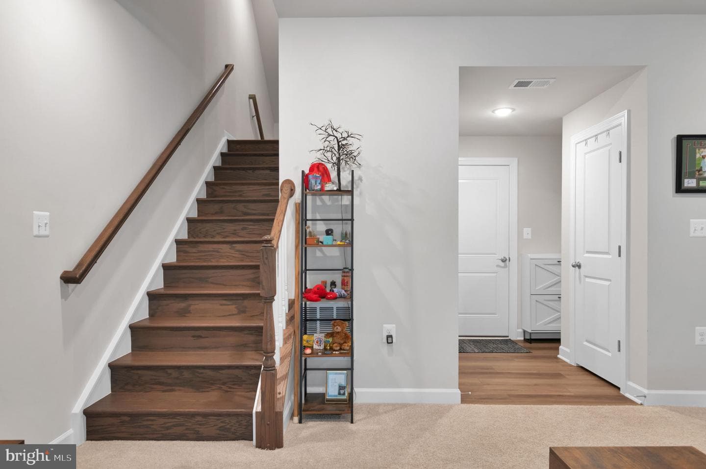 7203 Mountaineer Drive, Alexandria