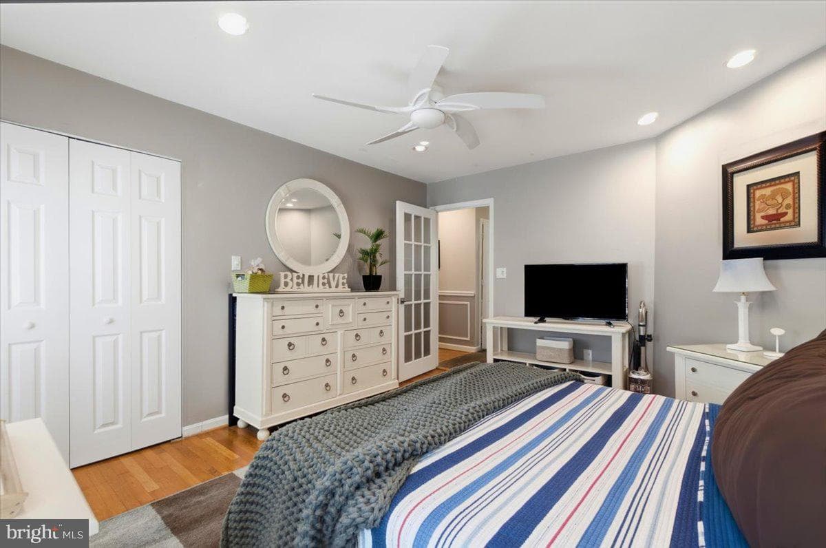 5803 Hall Street photo 46