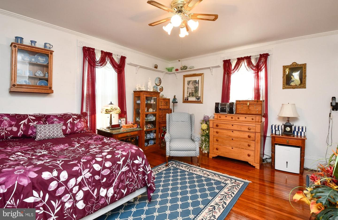 310 Southampton Street photo 11