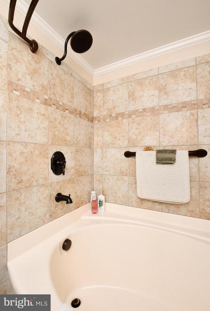 310 Southampton Street photo 14