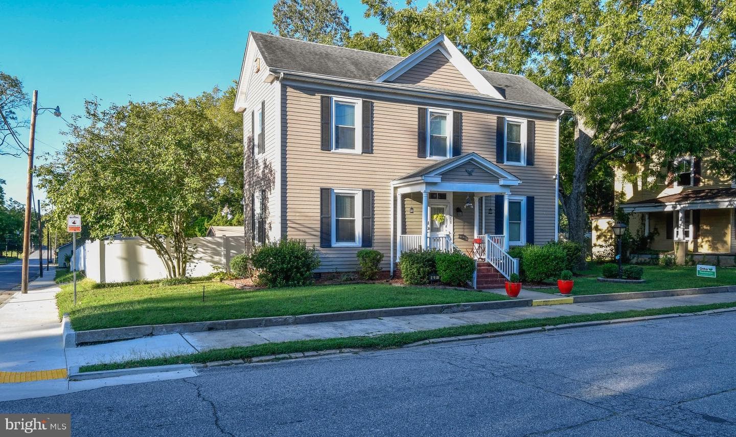 310 Southampton Street photo 2
