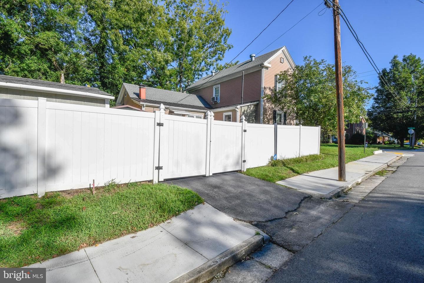 310 Southampton Street photo 28