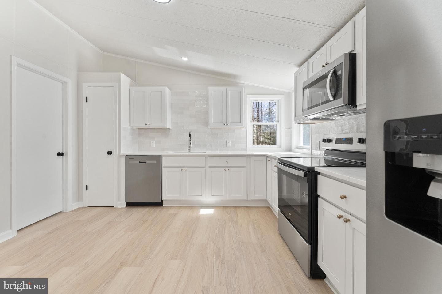 3662 Whitehall Road photo 21