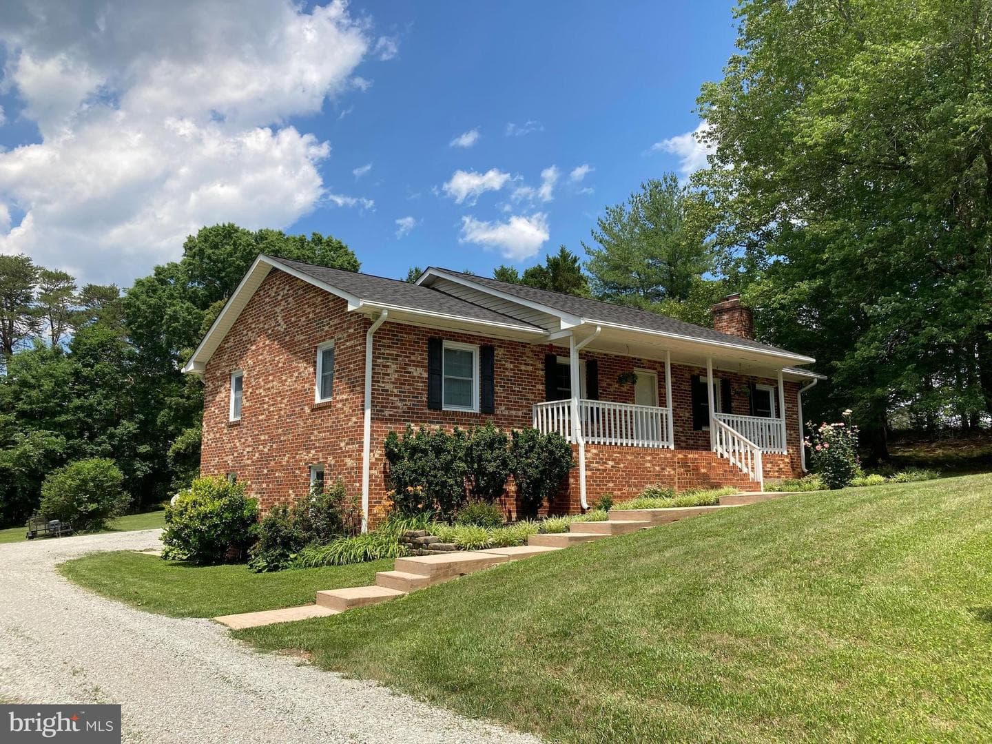 2412 Fairground Road, Maidens