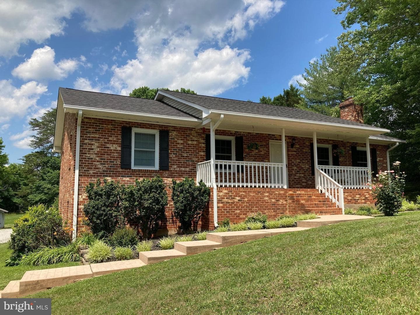 2412 Fairground Road, Maidens