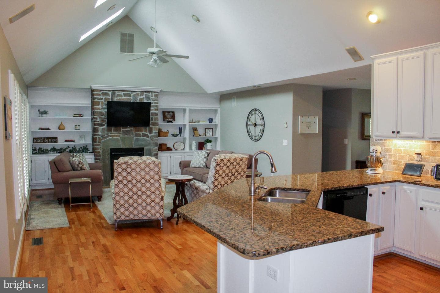 6919 Fredericksburg Road photo 18