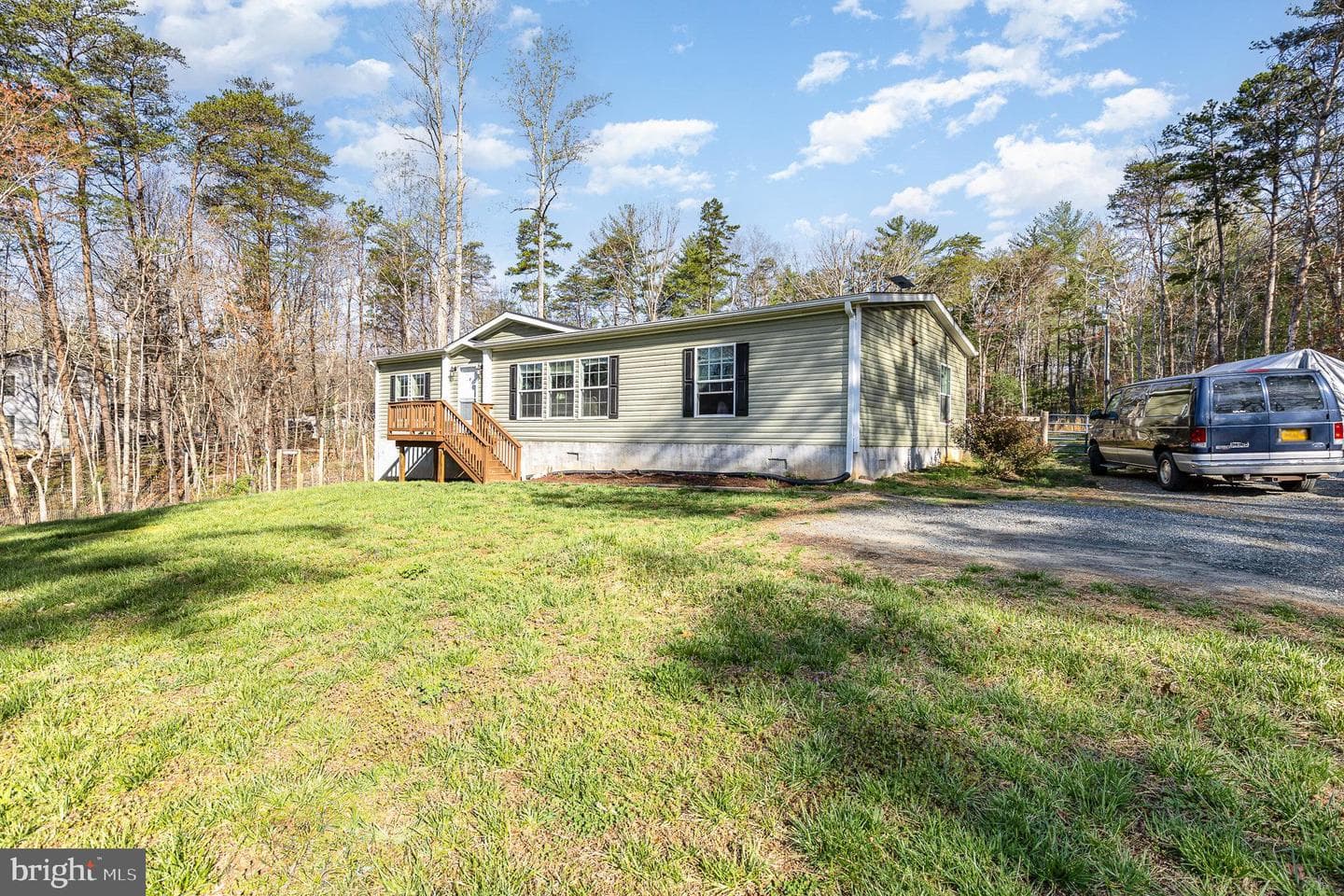 14569 Dyke Rd photo 2
