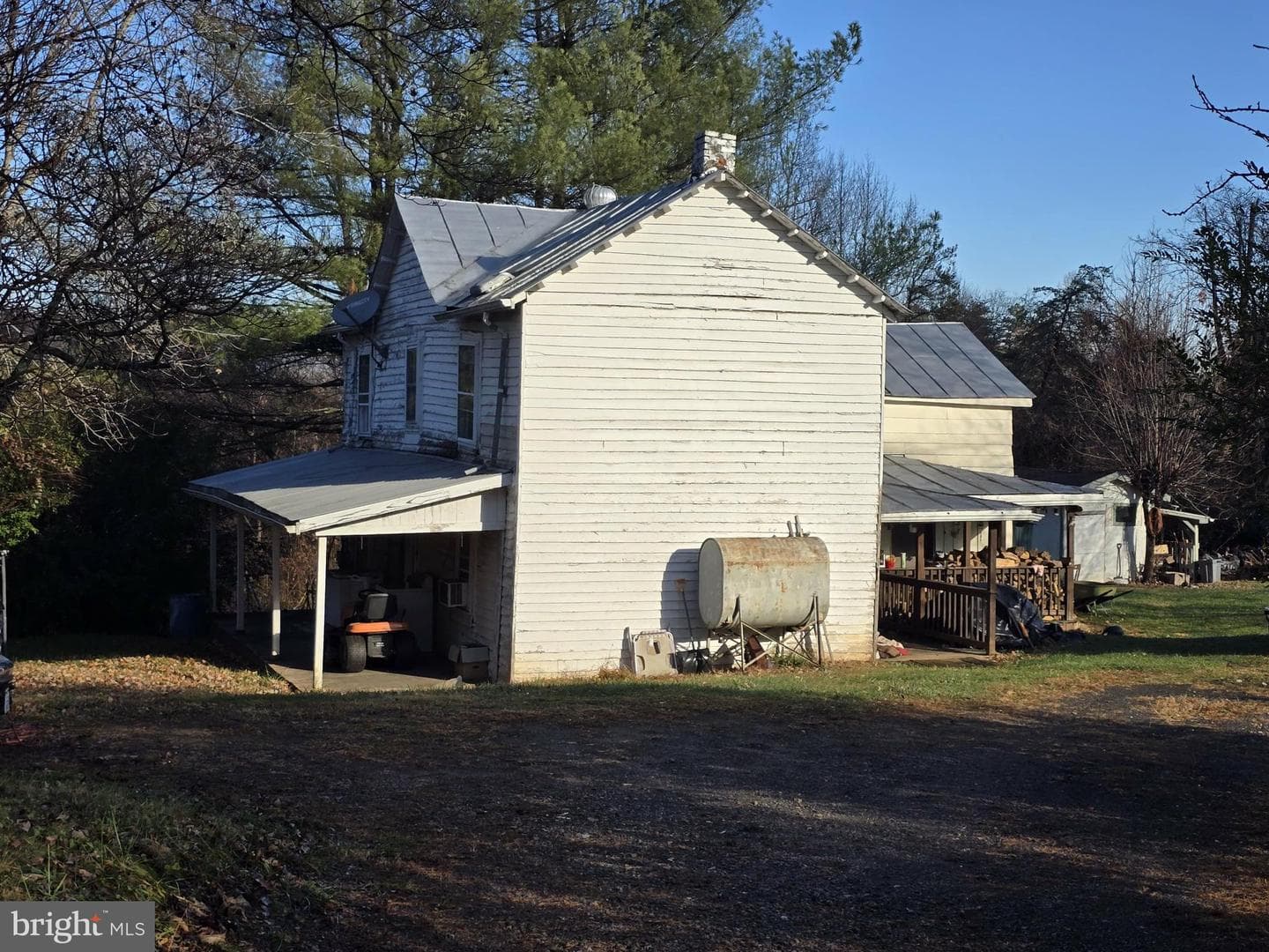 729 Celt Road photo 4
