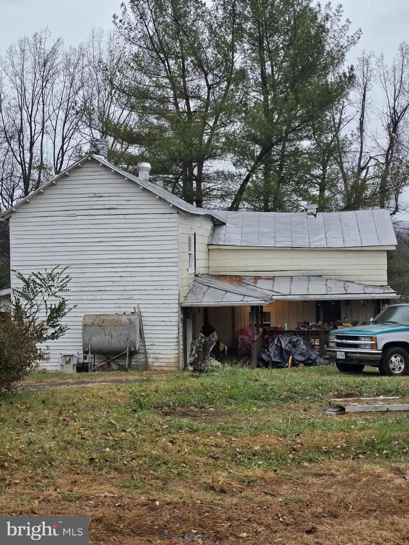729 Celt Road photo 8