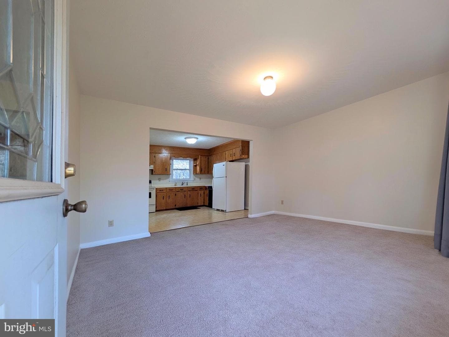 271 Rambling Road photo 5