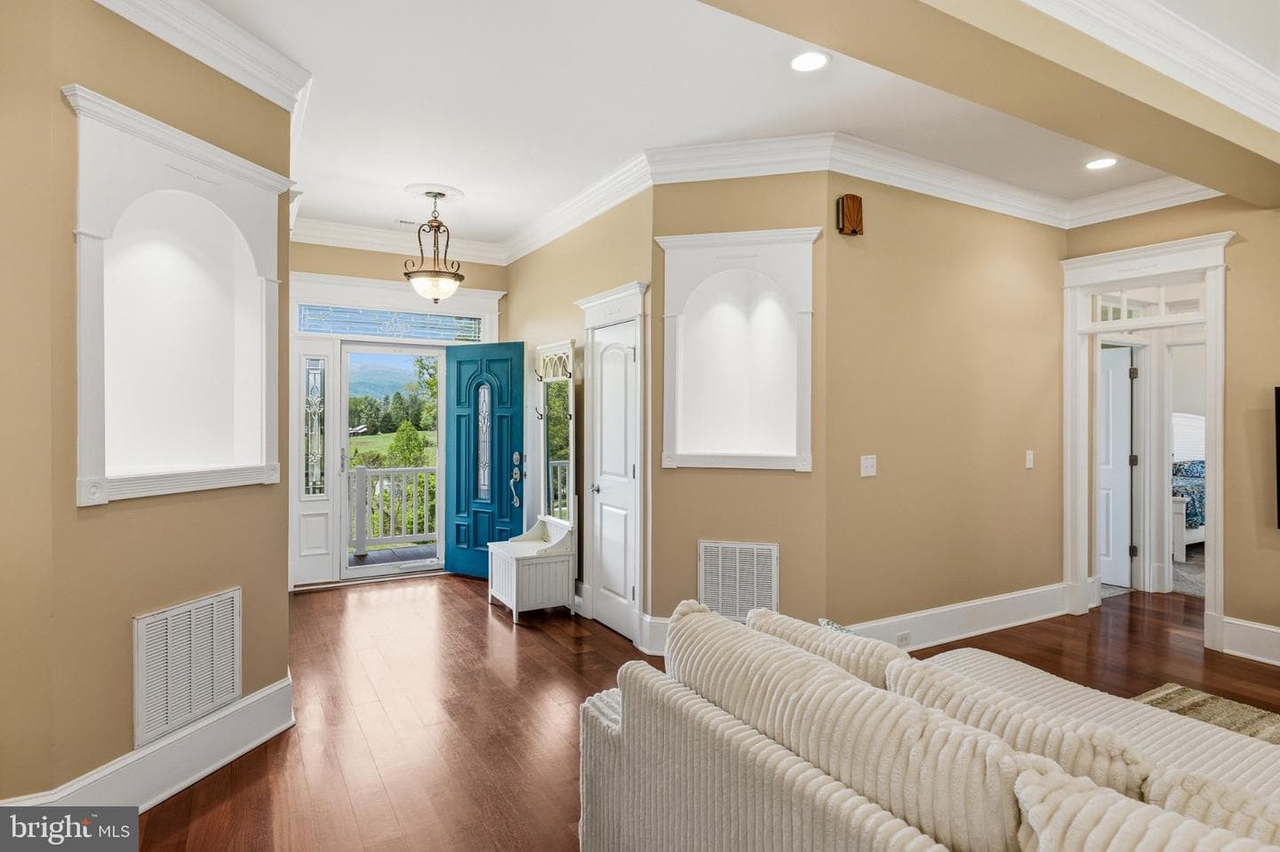 246 Lawsons Farm Cir photo 8