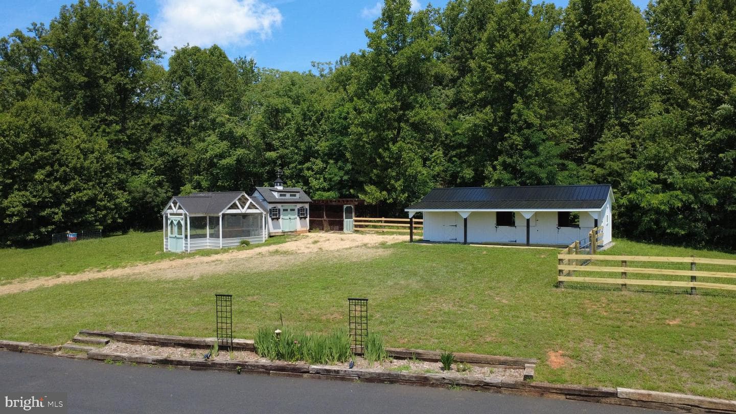 1225 Middle River Road photo 3