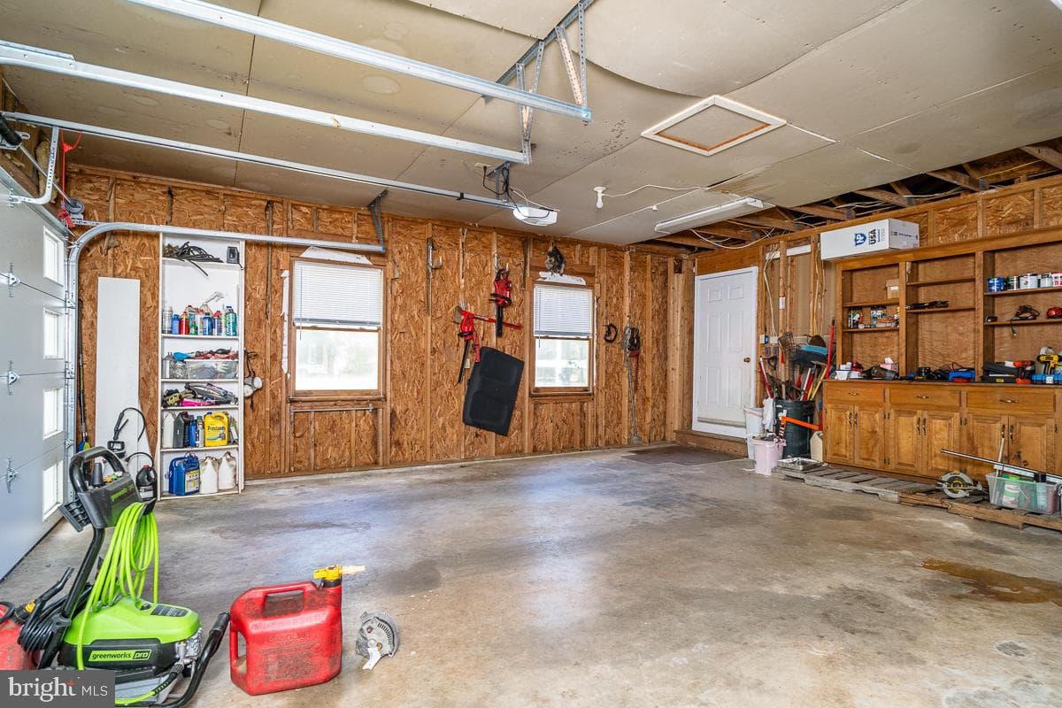 6070 Fredericksburg Road photo 30