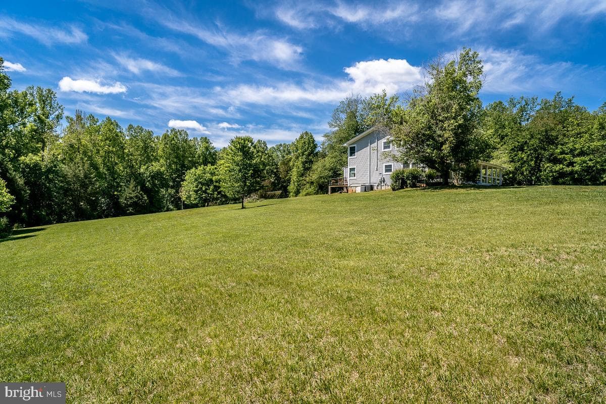 6070 Fredericksburg Road photo 34