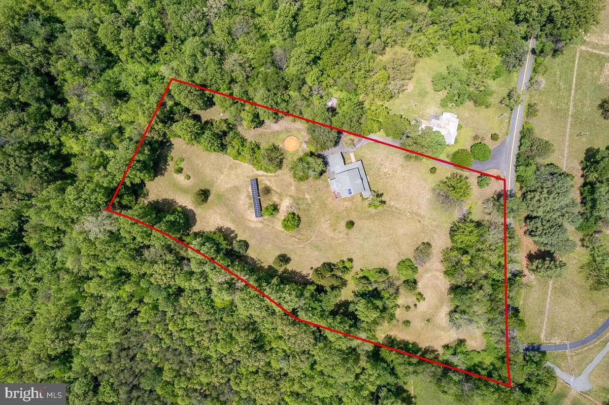 6070 Fredericksburg Road photo 40