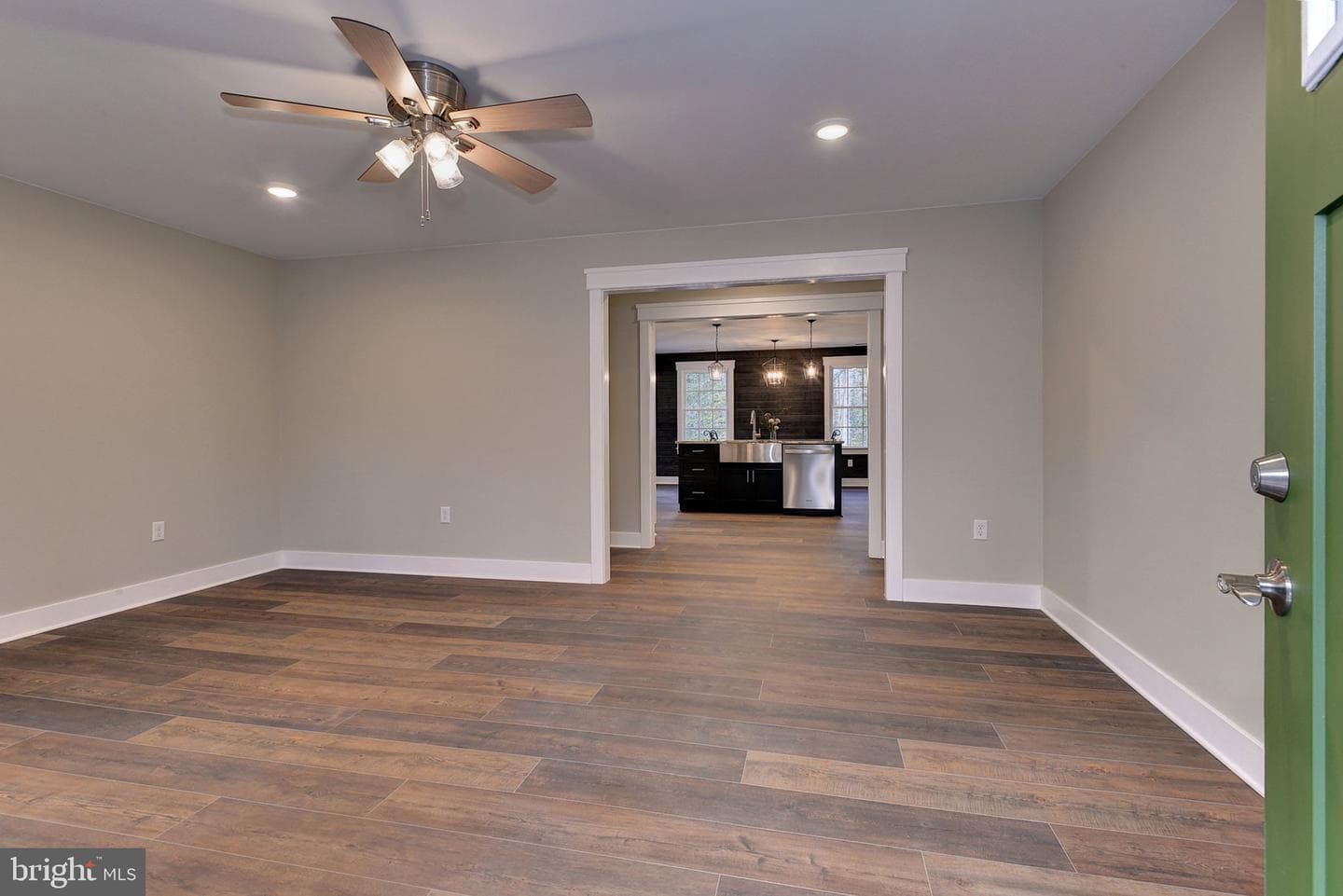 6551 Beaverdam Lane photo 8