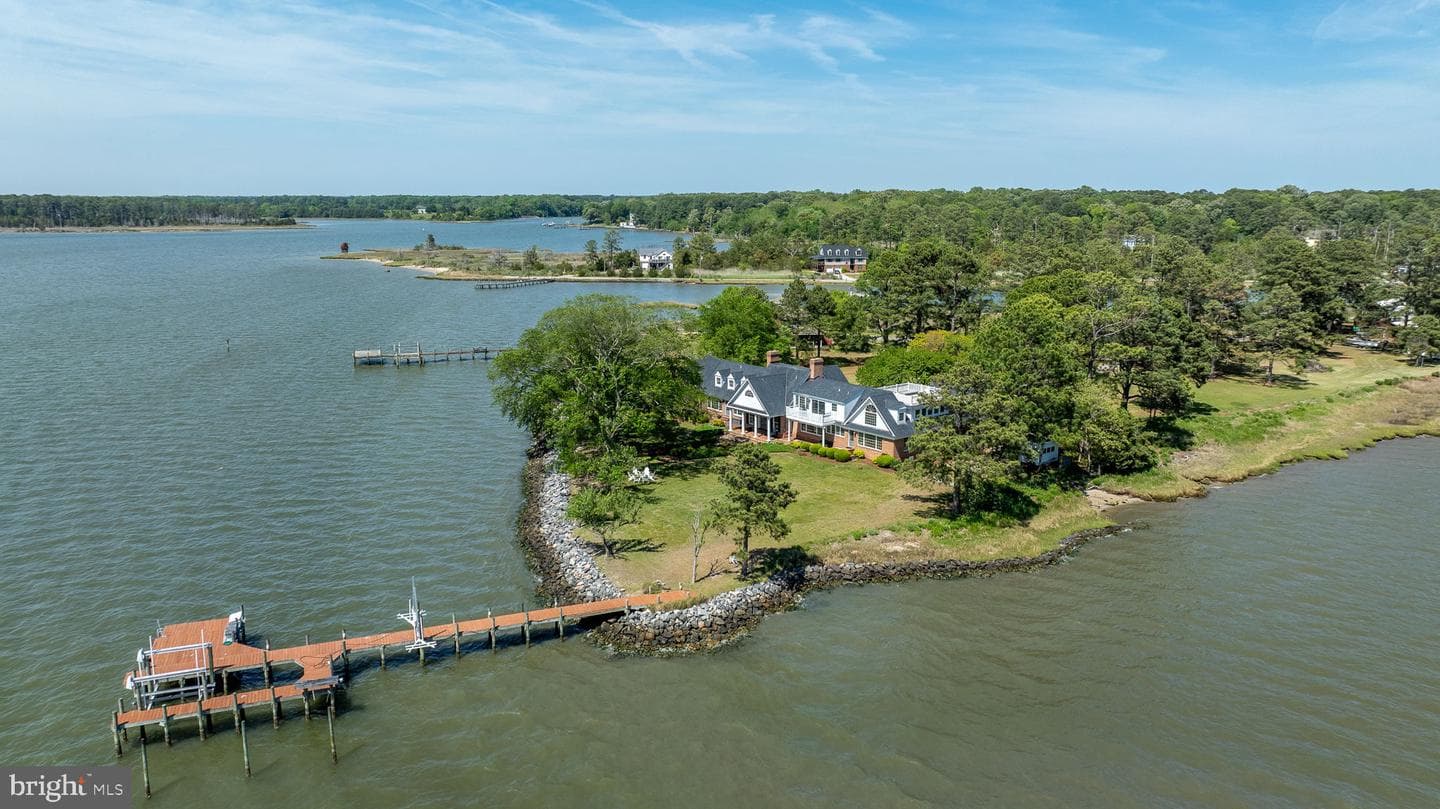 6454 Carmines Island Lane photo 4