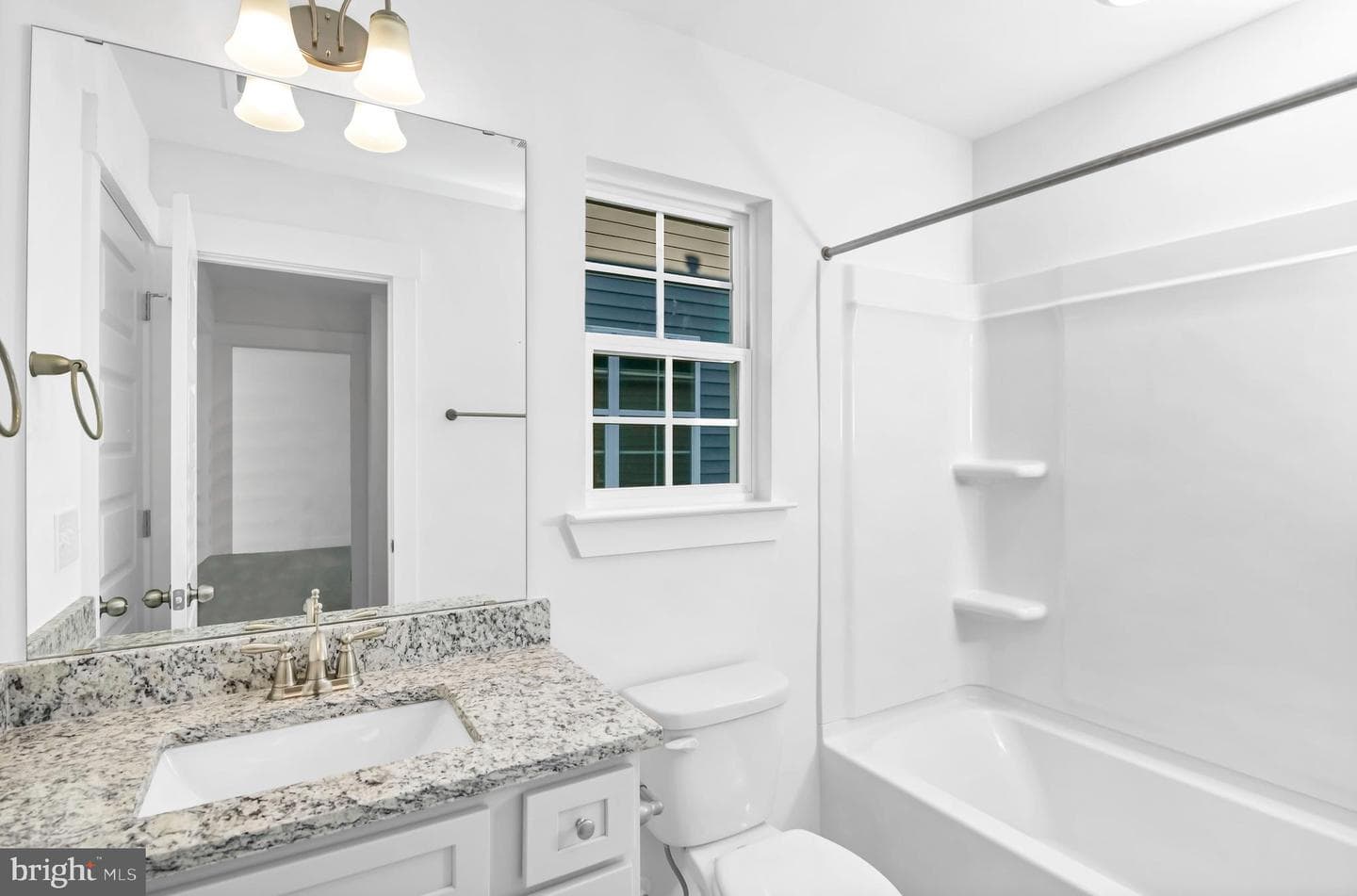 10243 Szalay Lane photo 10