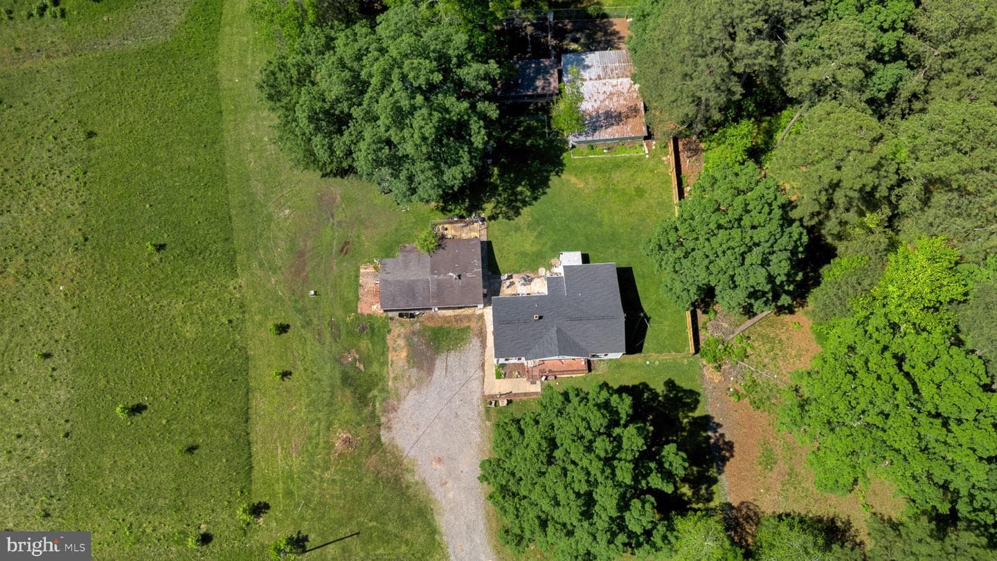10439 Ashcake Road photo 11