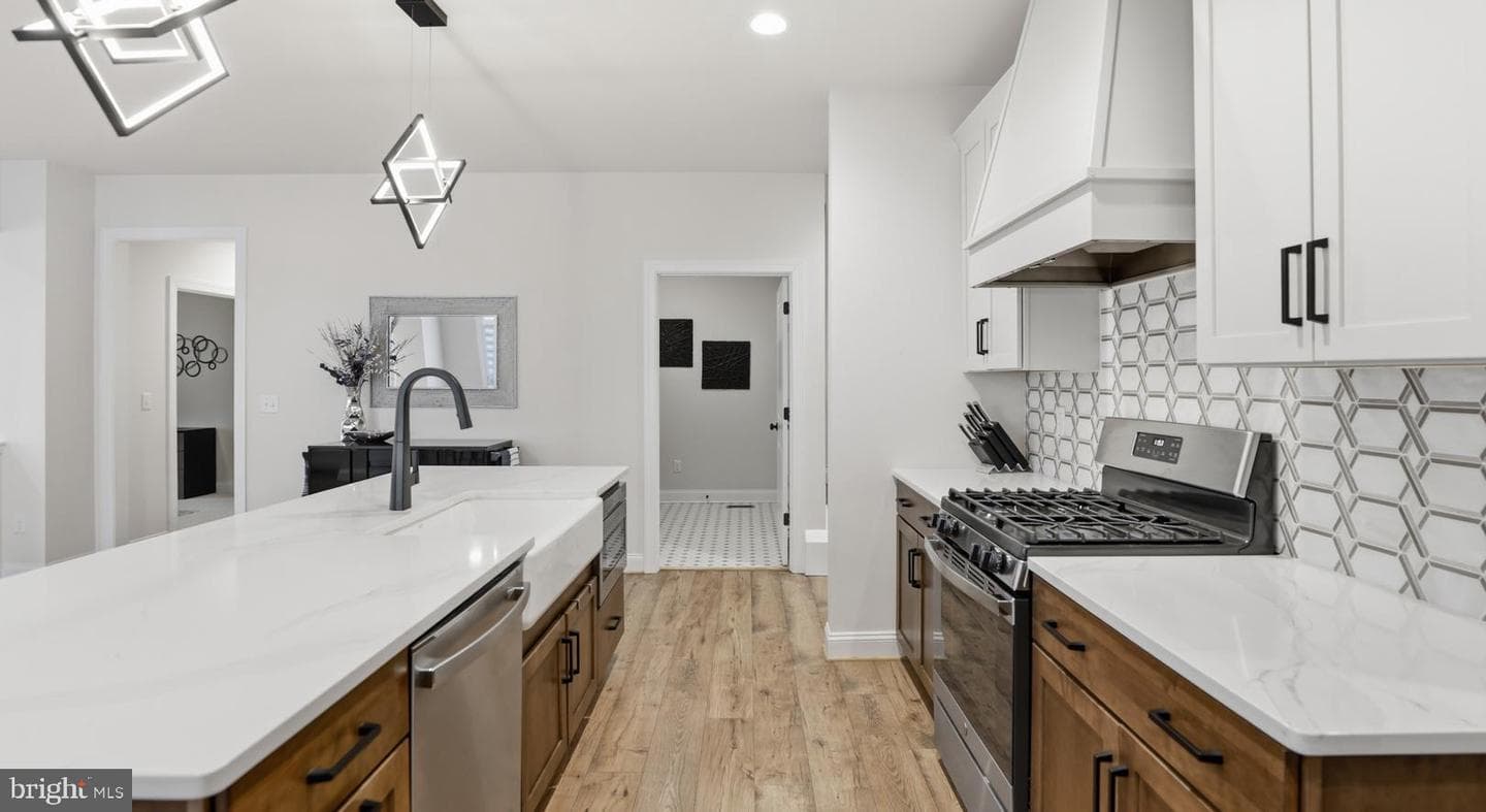12108 Grandview Hill Court photo 27