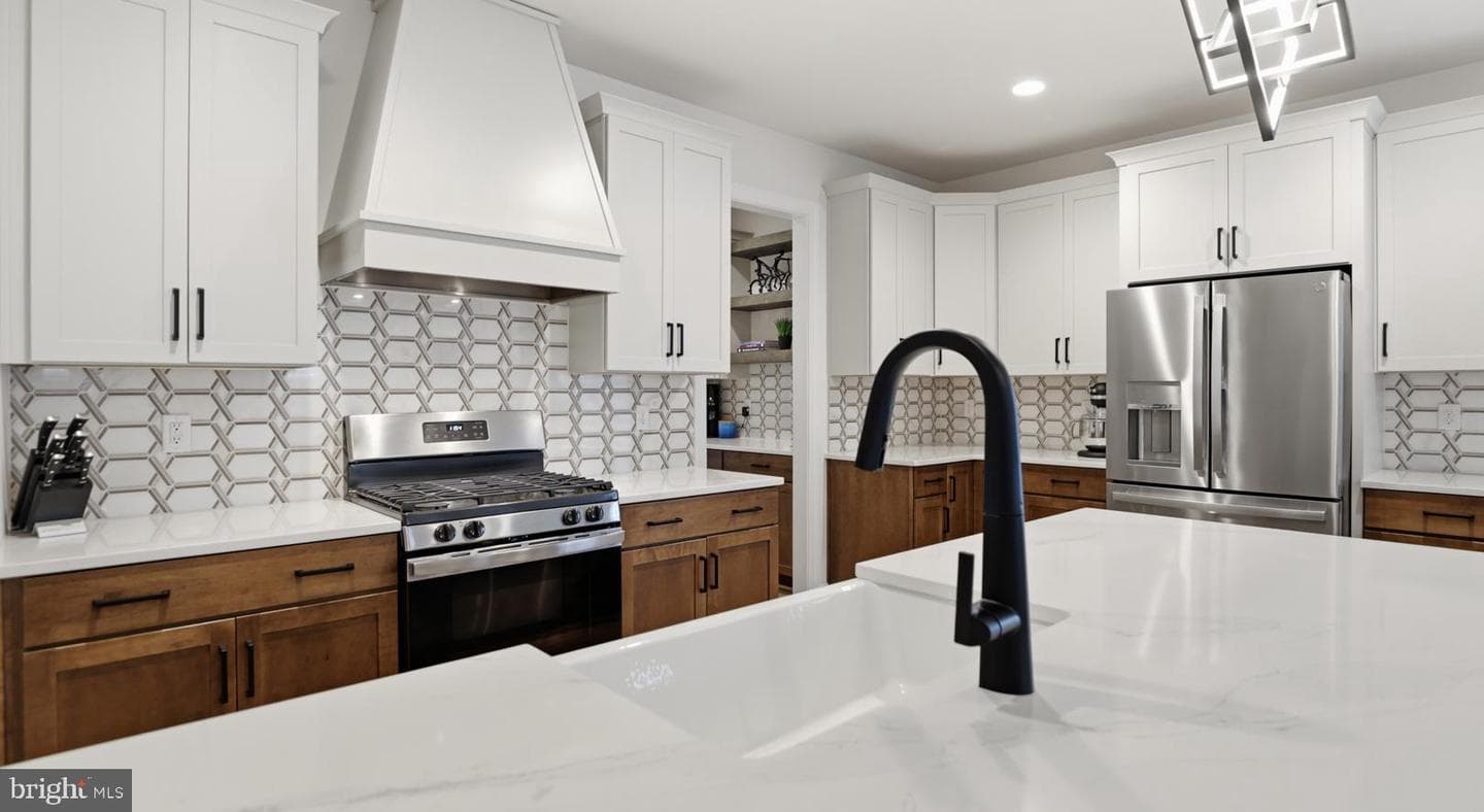 12108 Grandview Hill Court photo 29