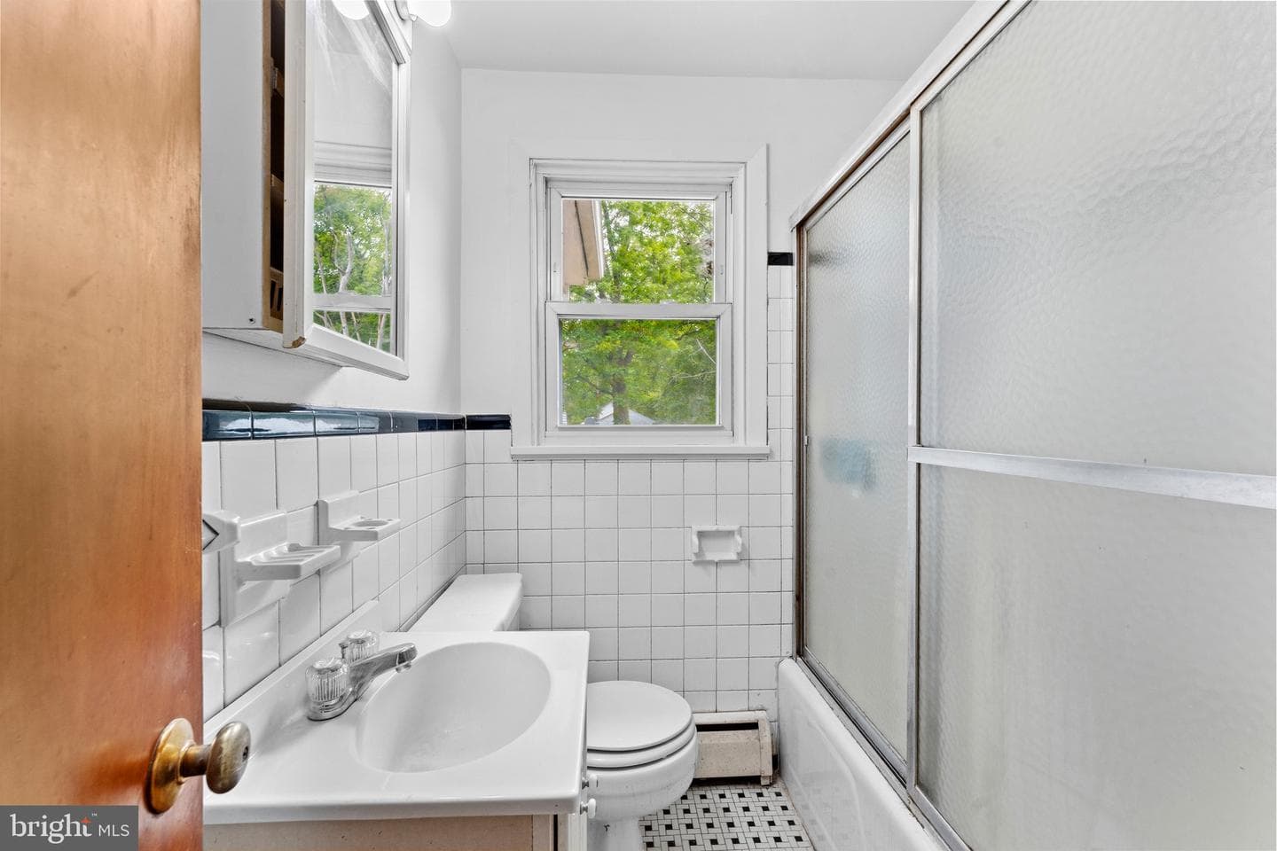 408 Wesley Street photo 17