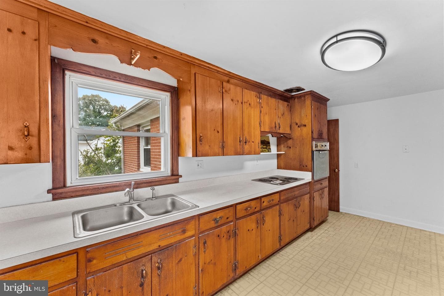 408 Wesley Street photo 24