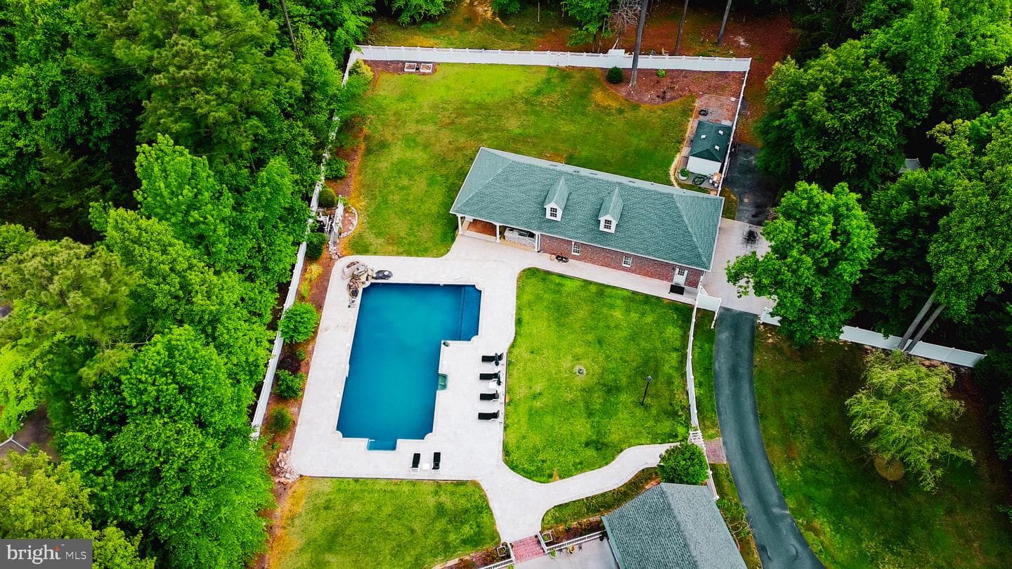 11029 Brookhollow Drive photo 6