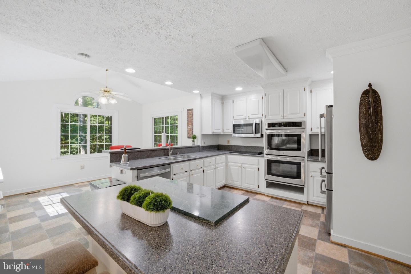 8267 Hanover Grove Boulevard photo 7