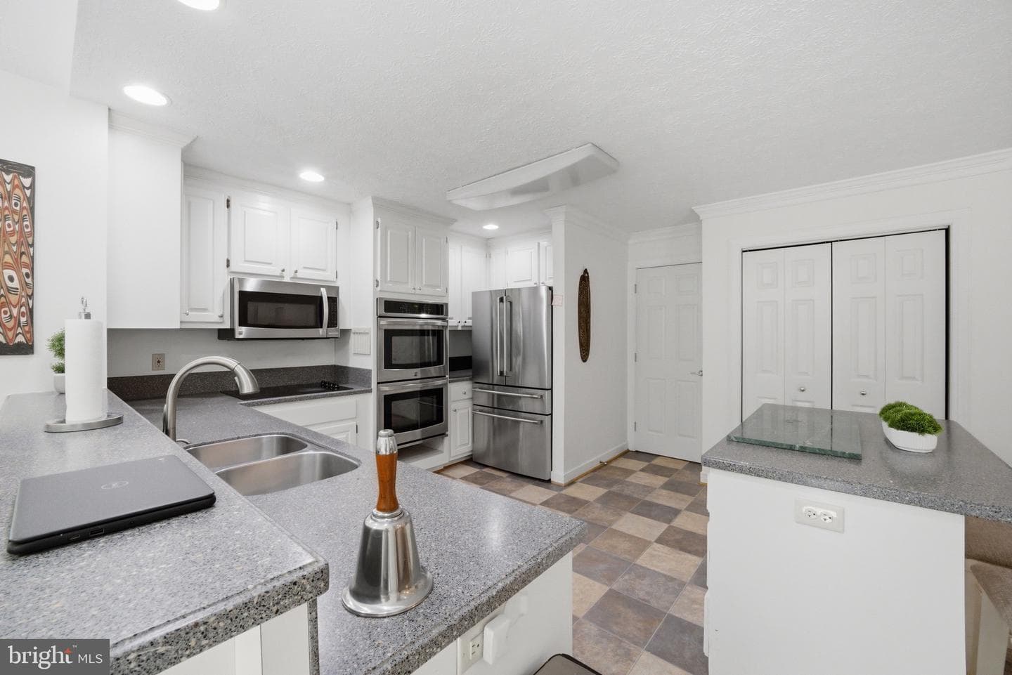8267 Hanover Grove Boulevard photo 8