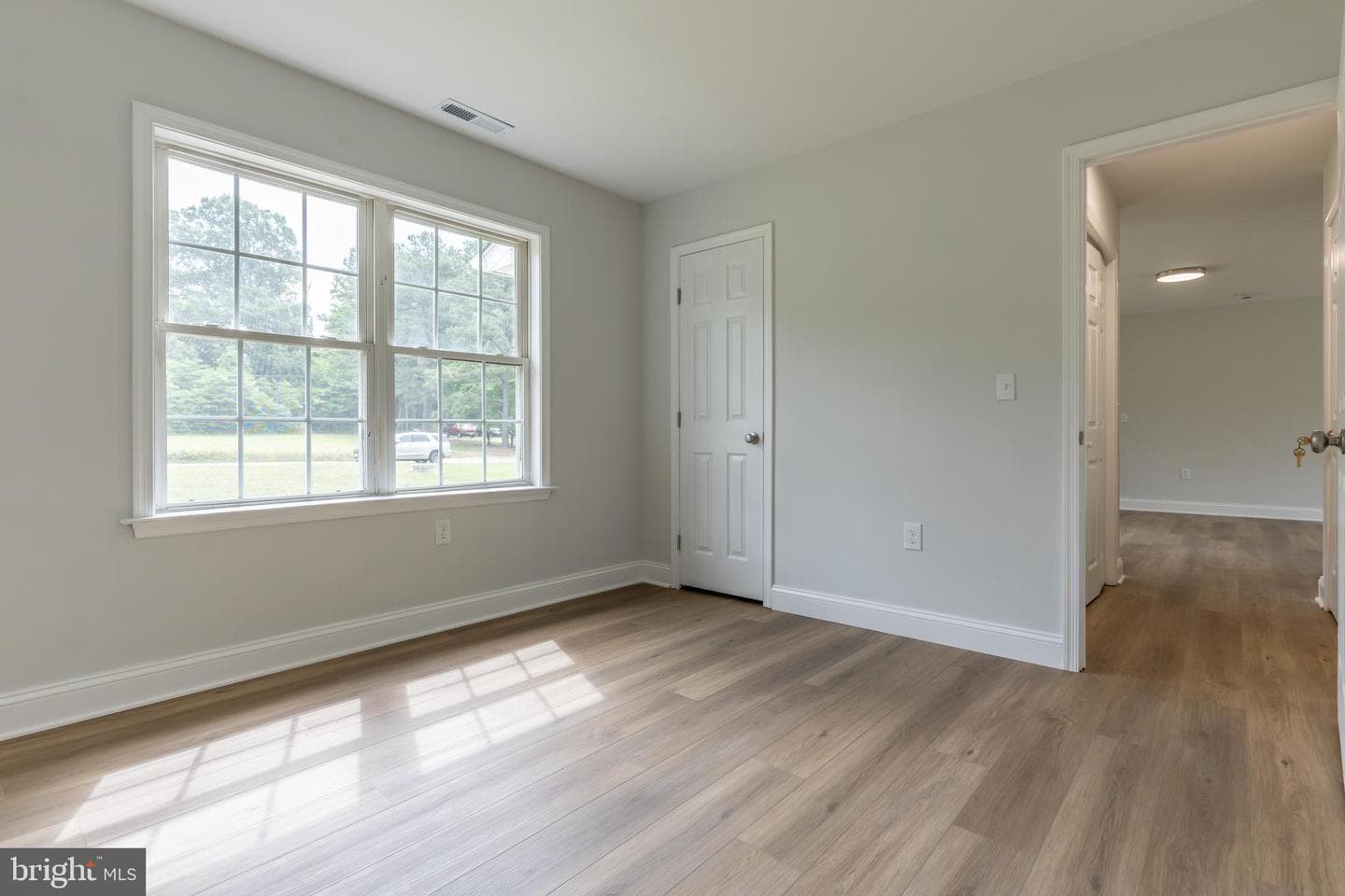 12491 Clinton Heights Drive photo 32