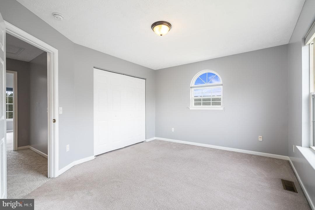 180 Emerson Lane photo 24