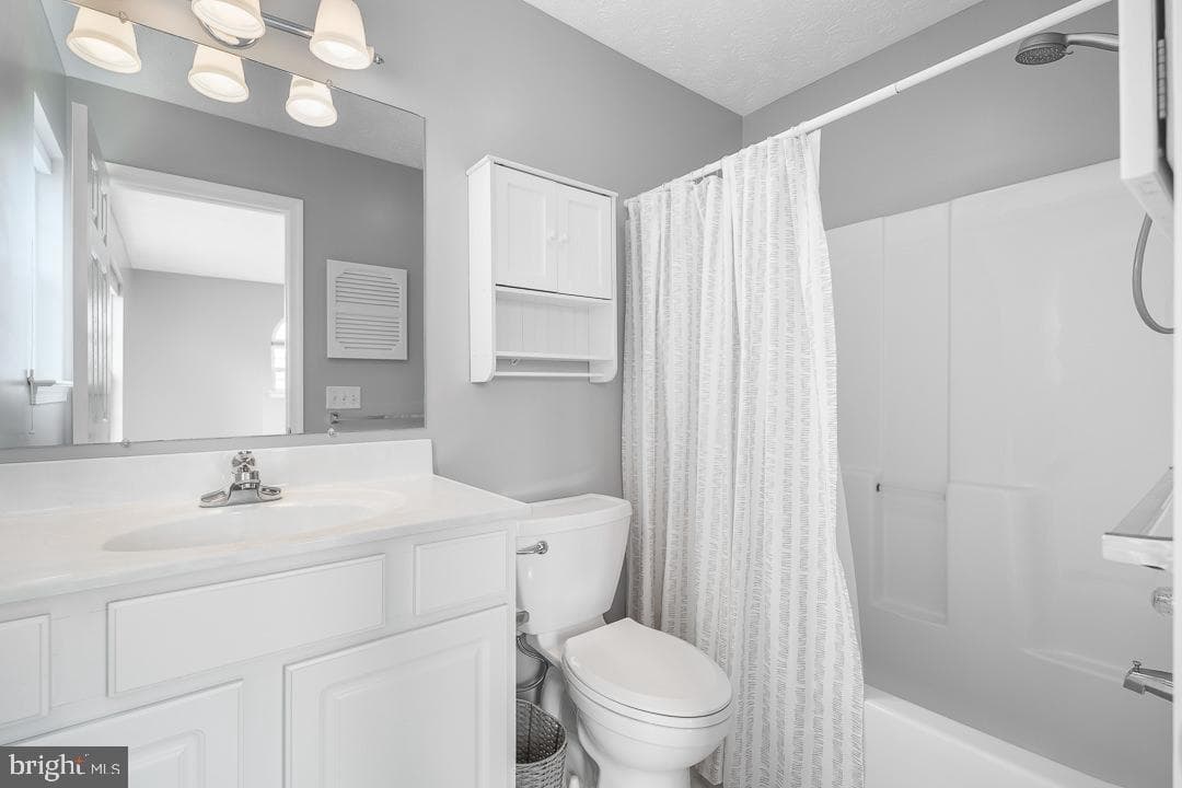180 Emerson Lane photo 25