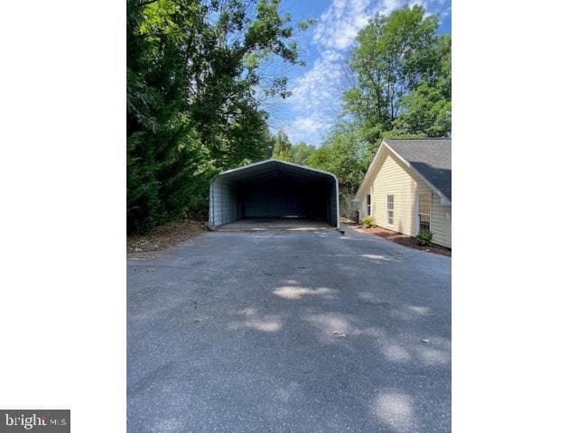 2260 Ramblewood Road photo 18