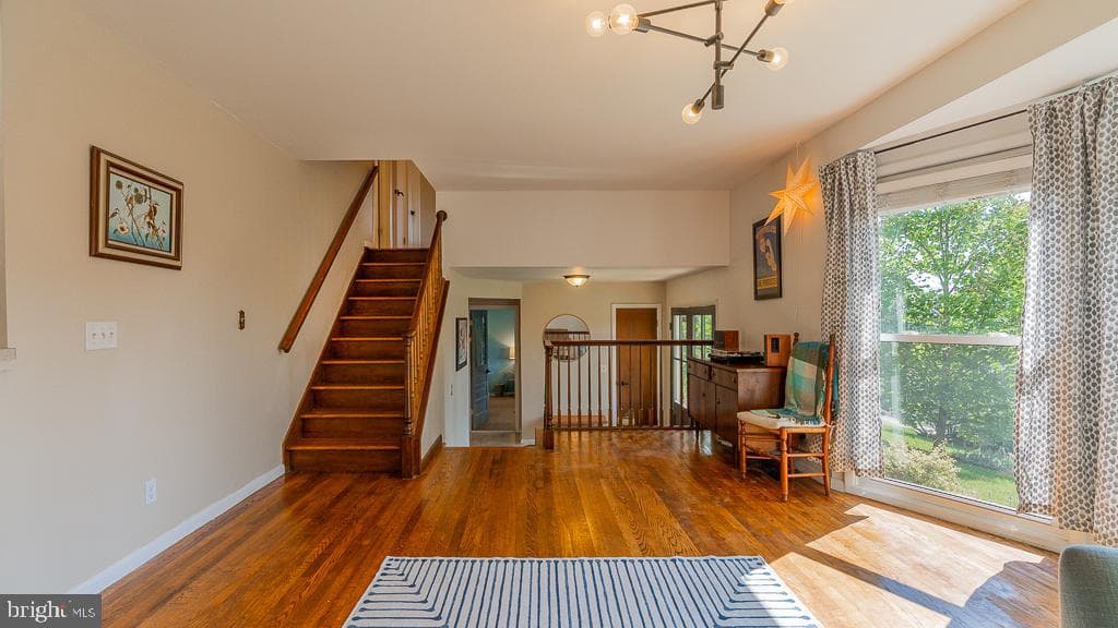 451 Myers Avenue photo 37