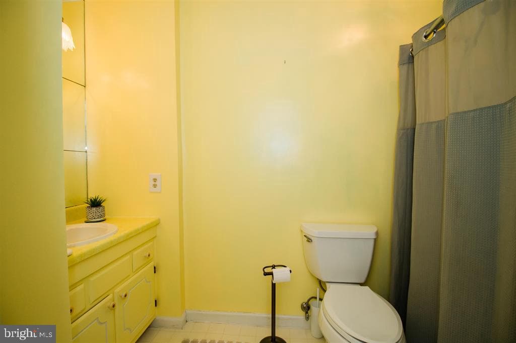 16 Tamela Court photo 28