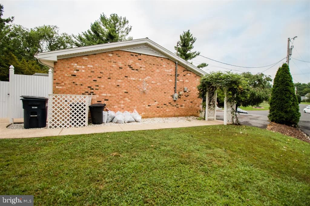 16 Tamela Court photo 46