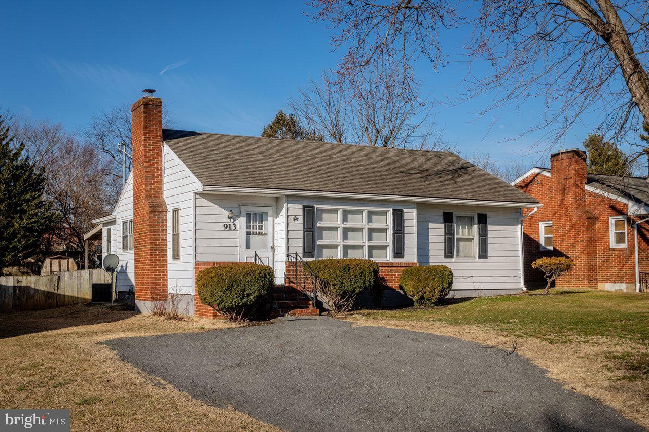 913 Spotswood Drive photo 45