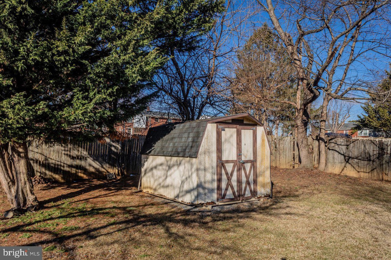 913 Spotswood Drive photo 54