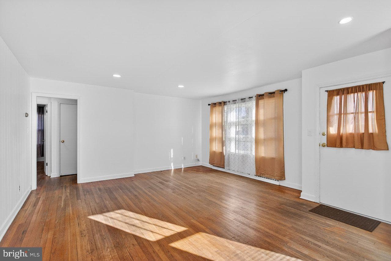 913 Spotswood Drive photo 6