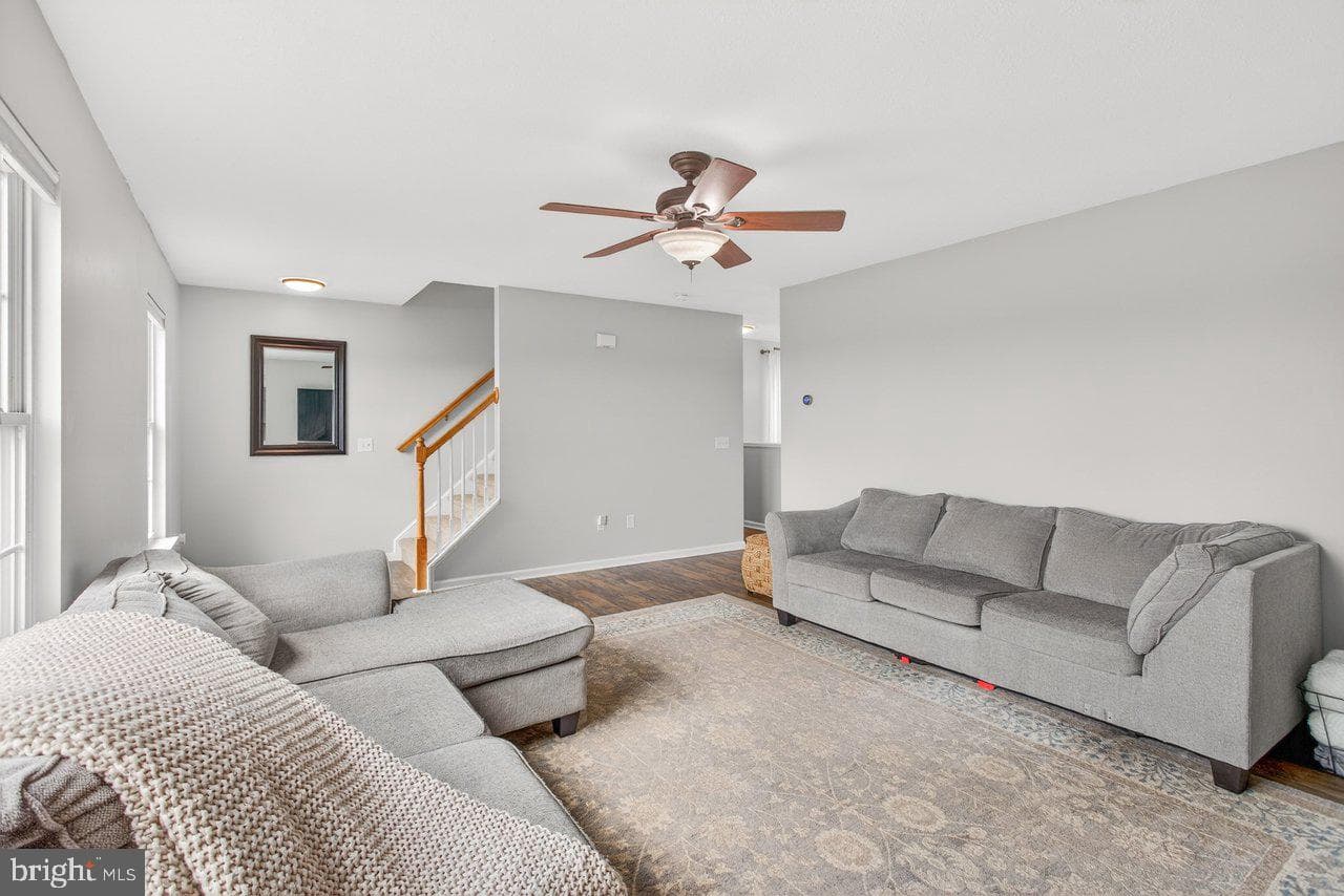 573 Pointe Drive photo 22